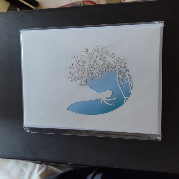 Frozen Elsa 3D Pop-Up Greeting Card - Picture 7 of 12